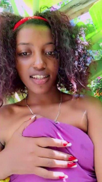 MaevaFrenchy webcam model stream image