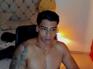 Andrew Wolf webcam model stream image