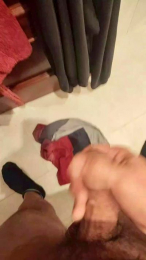 Pollopoyon webcam model stream image