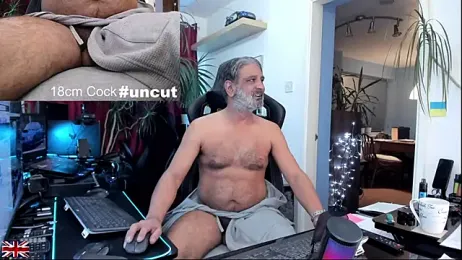 OnlineBossUK webcam model stream image