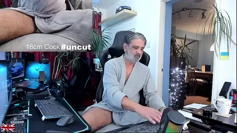 OnlineBossUK webcam model stream image