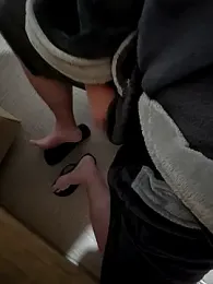 NuclearValue40 webcam model stream image