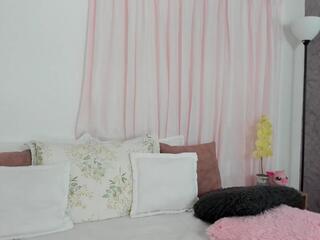 Zoe Gray webcam model stream image