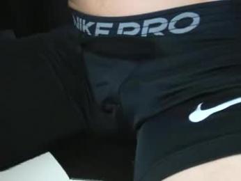 slimhungyvng webcam model stream image