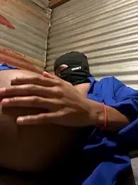 BttmGuy01 webcam model stream image