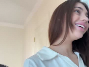 cuteelsa_ webcam model stream image