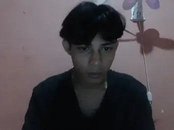 Kyoshi_19 webcam model stream image