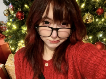 ClaraParks webcam model stream image