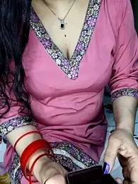 PRIYA_22 webcam stripchat model stream image