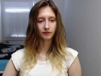 LUNAdream webcam model stream image