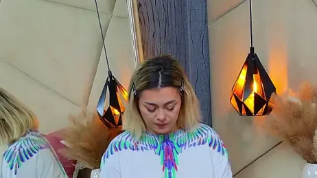 ChloeFrost webcam model stream image