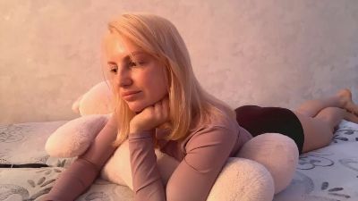 LeanoraFenley webcam cam4 model stream image