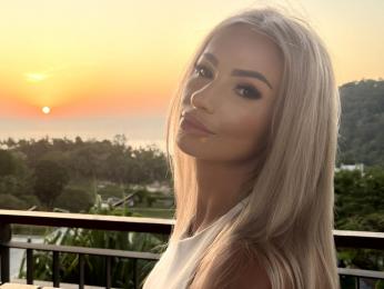 MarillynMoon webcam livejasmin model stream image