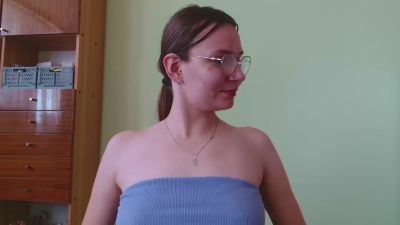 EllyHEARTx webcam model stream image