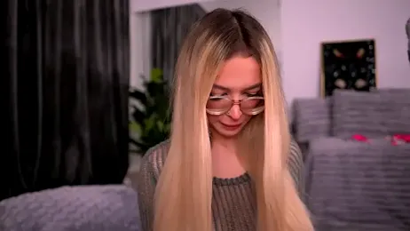 KylieJoyce webcam stripchat model stream image