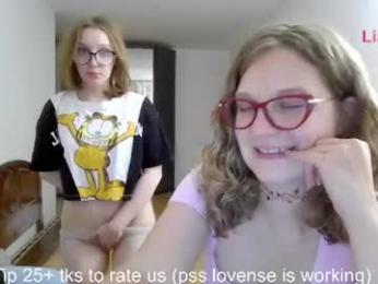 lumi_bloom webcam chaturbate model stream image