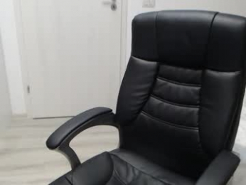 blue_eyes96 webcam model stream image