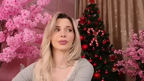 Elliblue webcam model stream image