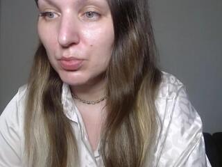 Rebekah Clarke webcam model stream image