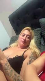 yamireina1 webcam model stream image