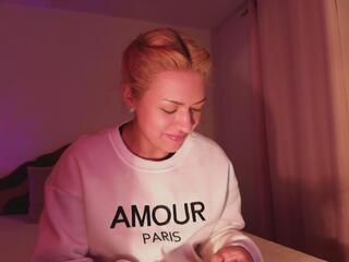 Kaitlyn Manson webcam model stream image