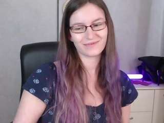 emmatease94 webcam model stream image