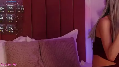 PinkySparks webcam model stream image