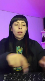 QueenDesiree webcam model stream image