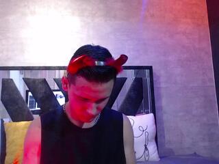 Danny Milleer webcam model stream image