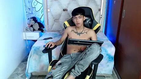 yiisu_ webcam model stream image