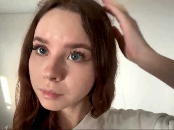 Lil-RO-XO webcam bongacams model stream image