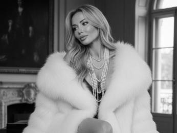 SerenaStar webcam model stream image