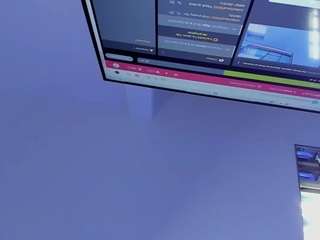 arianaa-collins webcam model stream image