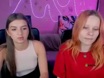 bloom_night webcam model stream image