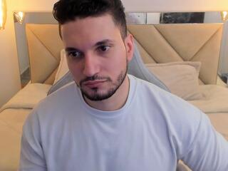 Ryan Ward webcam model stream image