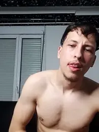 Bigi_ webcam model stream image