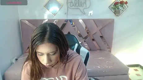 Evy_Luxx_v webcam stripchat model stream image