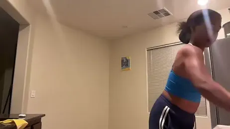 Cum2Charm webcam model stream image