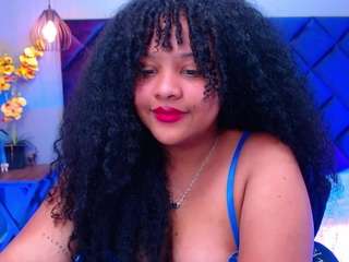 aisha-evanss webcam model stream image