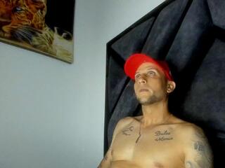 Dereck Prime webcam model stream image