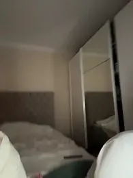 Leya__Droit webcam model stream image