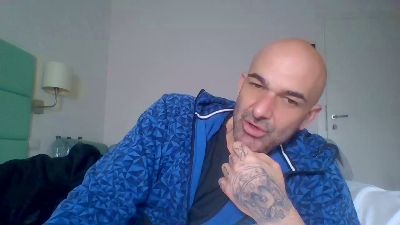 ilciuciu20 webcam cam4 model stream image