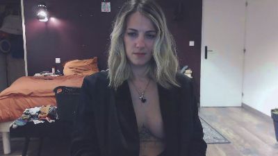 Rose_bonbons webcam cam4 model stream image