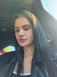 MiraReach webcam model stream image