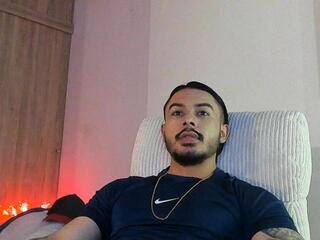 Justin Whitte webcam model stream image