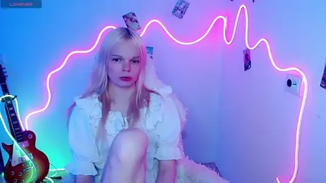 Emily_Nyaffee webcam stripchat model stream image