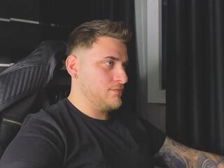 Ruben Deniro webcam model stream image