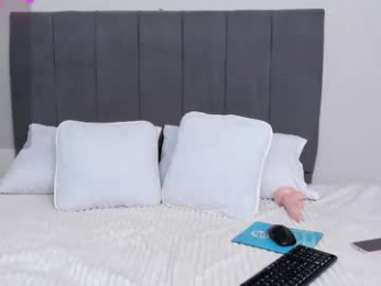 cloe_harry webcam model stream image