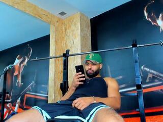 Logan Simons webcam model stream image