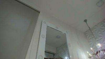 SkinnyZeth webcam model stream image